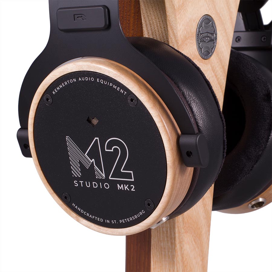 M12 Studio - Image 5